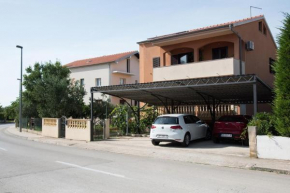 Apartments with a parking space Zadar - Diklo, Zadar - 16522